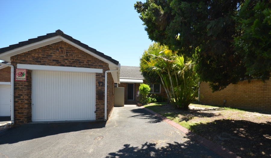 2 Bedroom Property for Sale in Kenridge Western Cape